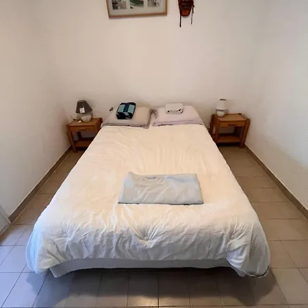 Familial Avec Parking Et Balcon En Centre-ville De Calvi Lägenhet